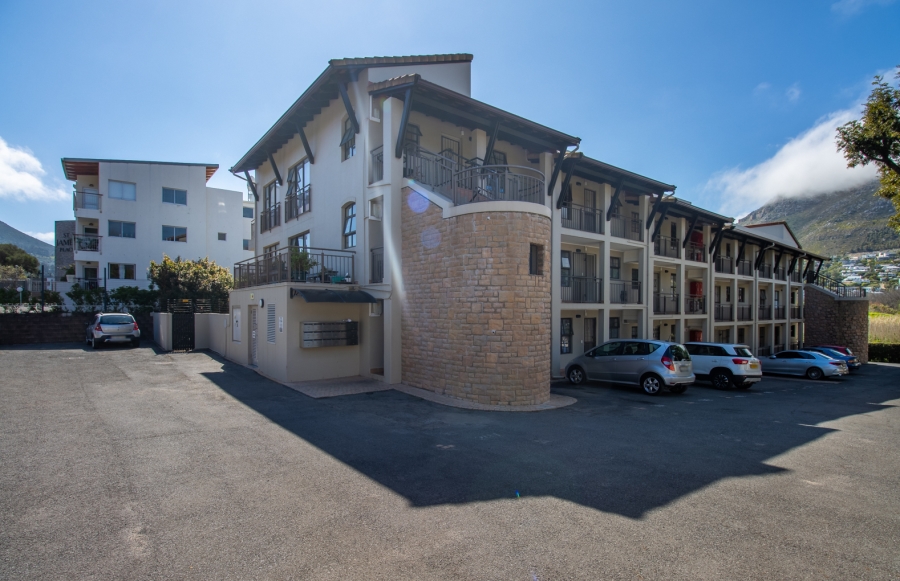 To Let 2 Bedroom Property for Rent in Beach Estate Western Cape
